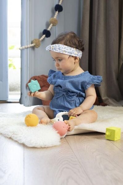 Sophie la Girafe  So Pure Early Learning Diş Kaşıyıcı Hediye Seti